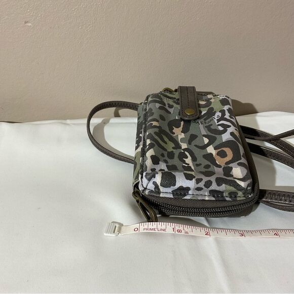 Sakroots Wristlet/Crossbody Wildlife inspired Animal Print - Picture 5 of 9
